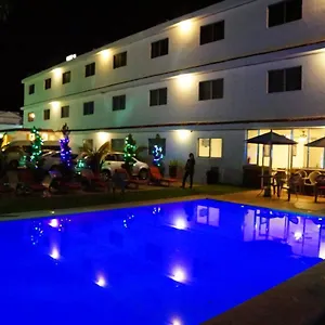https://las-dalias-inn.hotelsmerida.org
