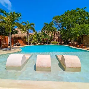 https://xhule-hotel-boutique.quintano-roohotels.com